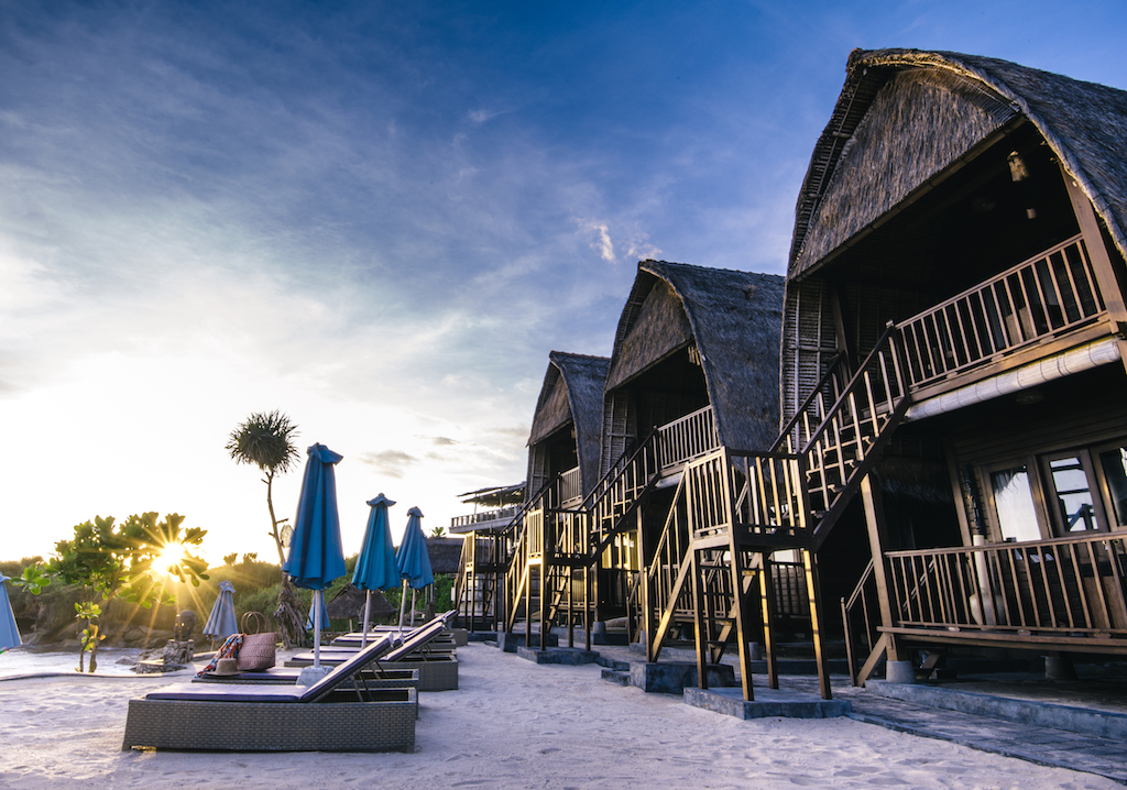 Dream-Beach-Family-Huts-1